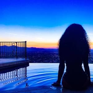 Meet your Posher, Jasmine